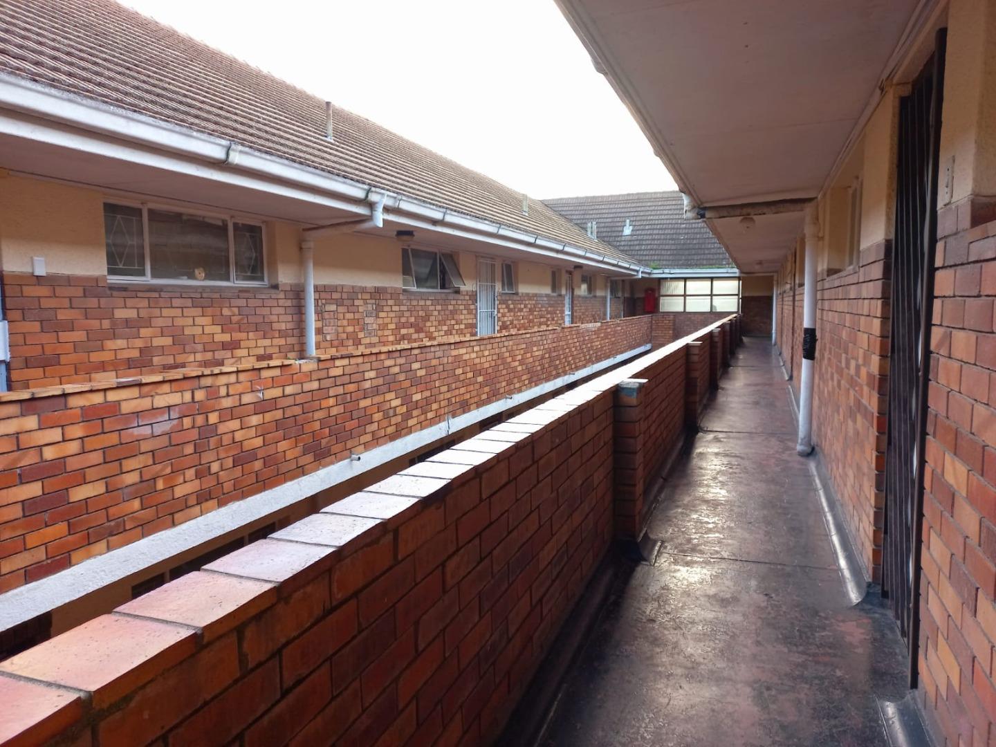 2 Bedroom Flat for Sale - Western Cape
