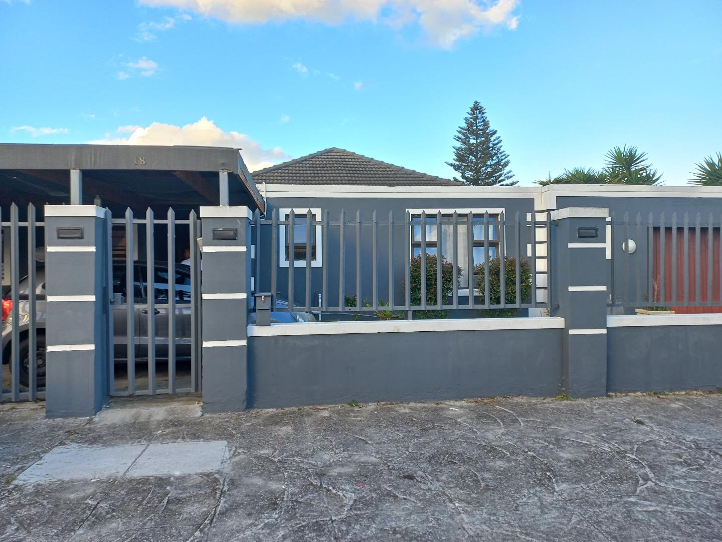 7 Bedroom House for Sale - Western Cape