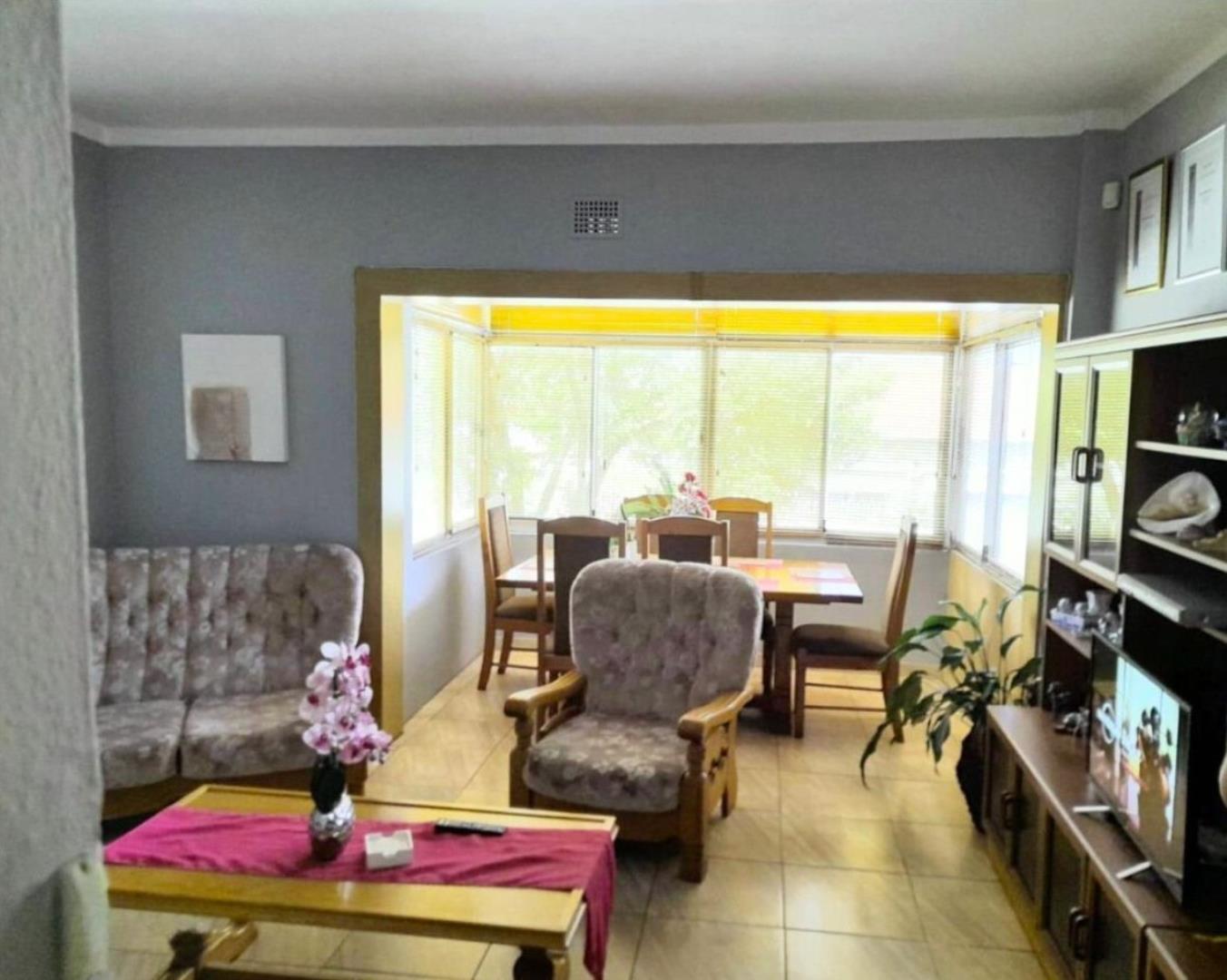 2 Bedroom Apartment for Sale - Western Cape