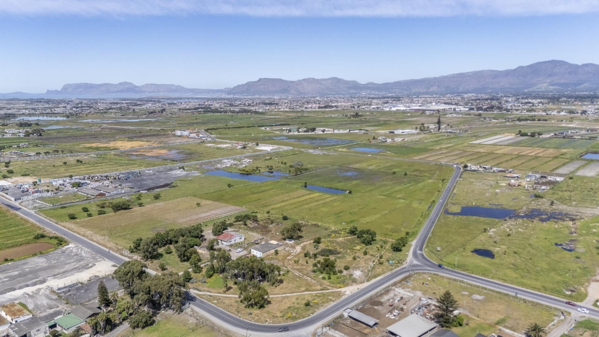 3 Bedroom Farm for Sale - Western Cape